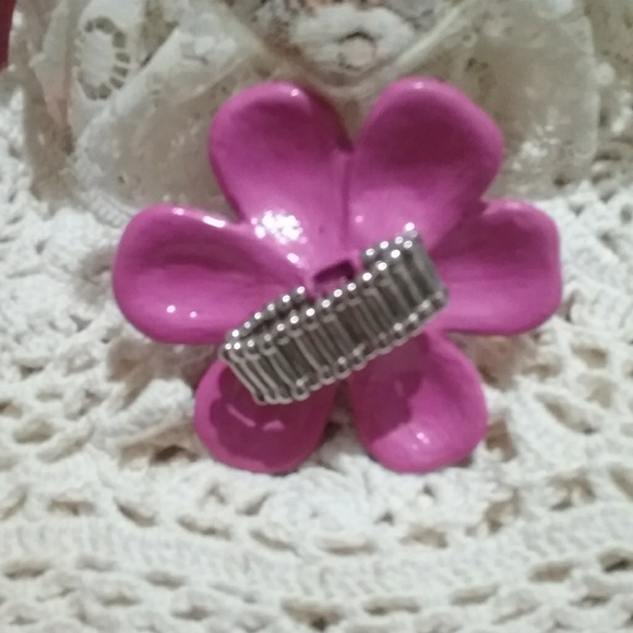 🎀 Flower Ring🎀 - Picture 2 of 3